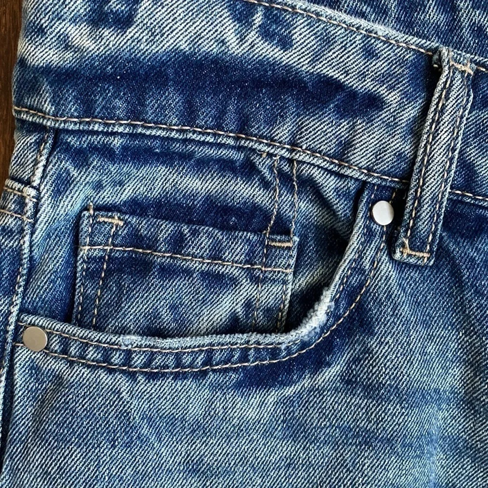 AFRM High Rise Distressed Jeans 25 - Picture 3 of 8